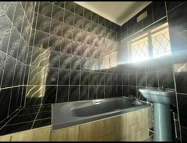 2 BEDROOM APARTMENT FOR SALE IN PIETERMARITZBURG